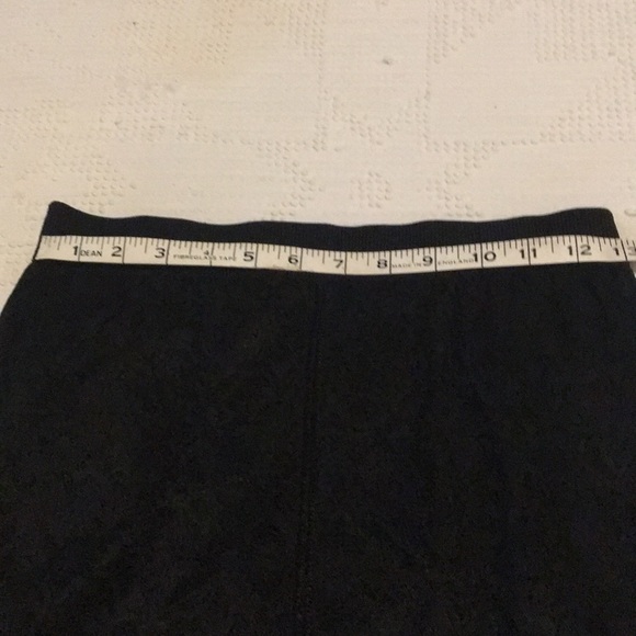 ARITZIA Wilfred Lace Pencil Skirt - Picture 7 of 8